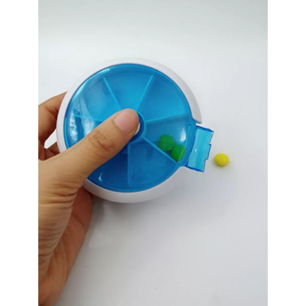 Таблетница на неделю