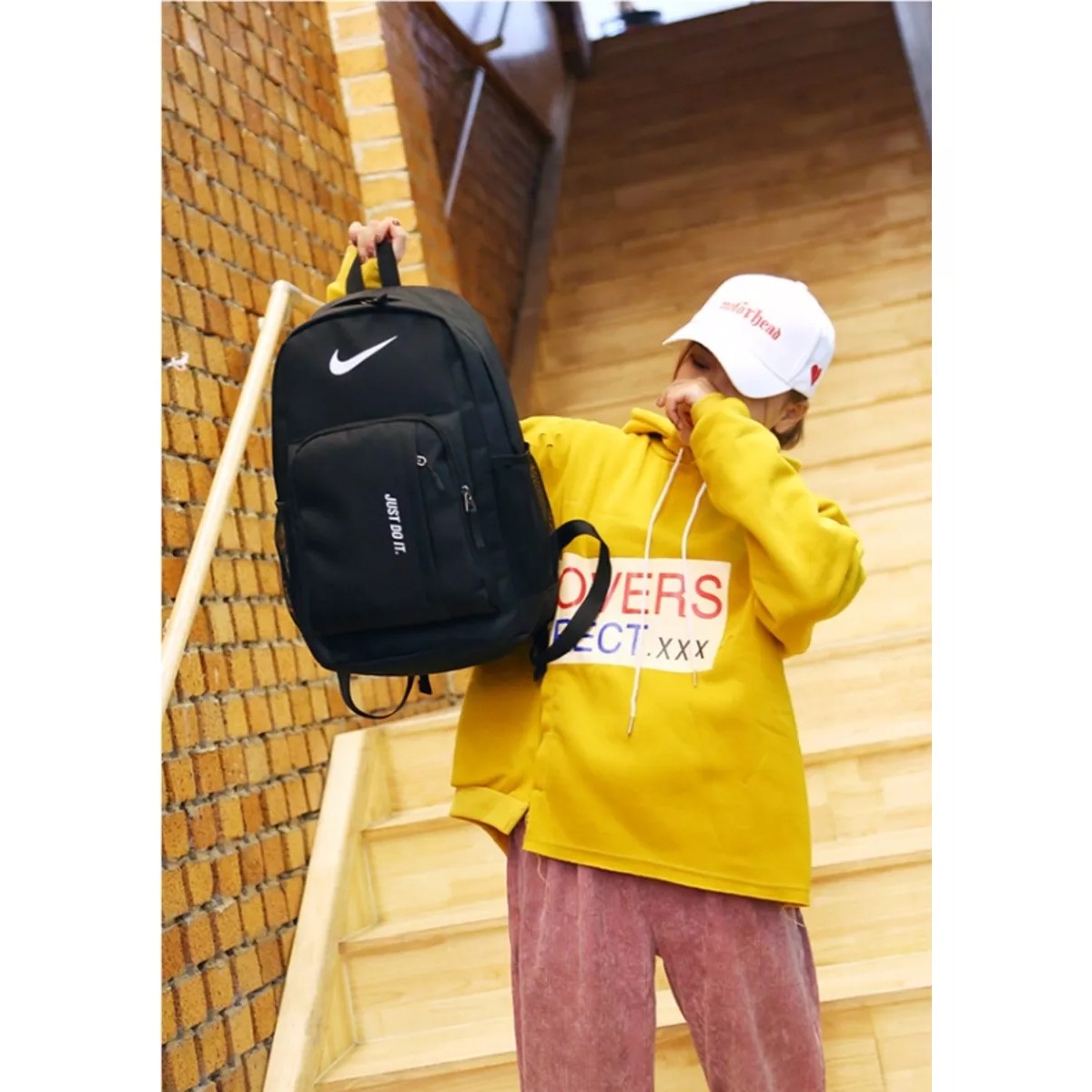 Рюкзак Nike Just do it повседневный городской школьный унисекс (черный)