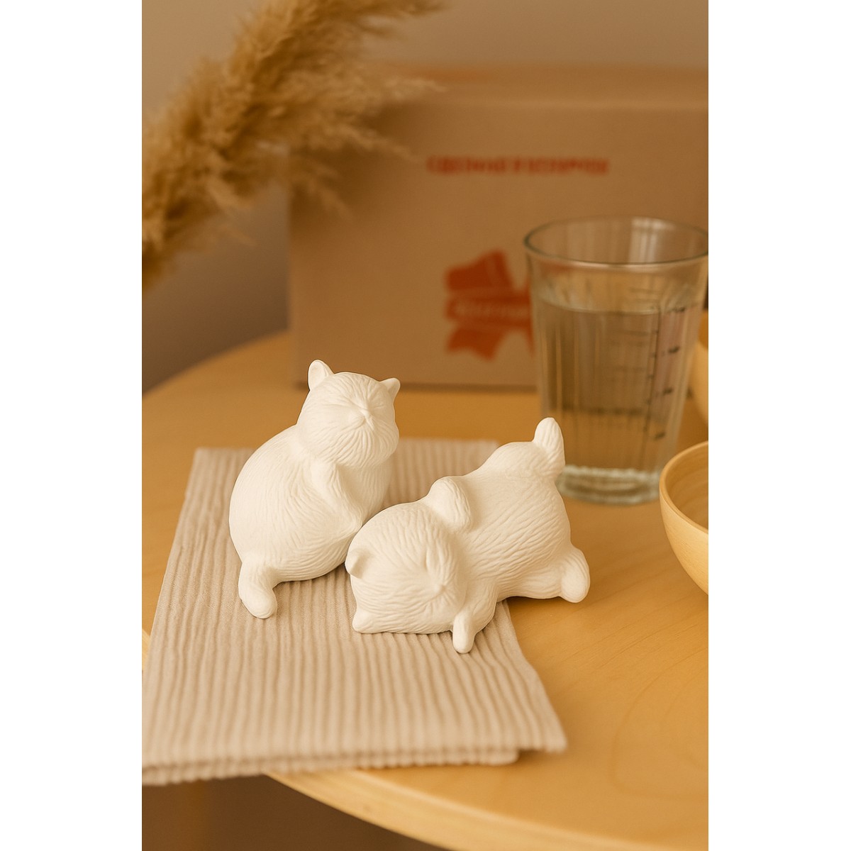 Набор фигурок, статуэток для декора и раскрашивания Котики, два кота